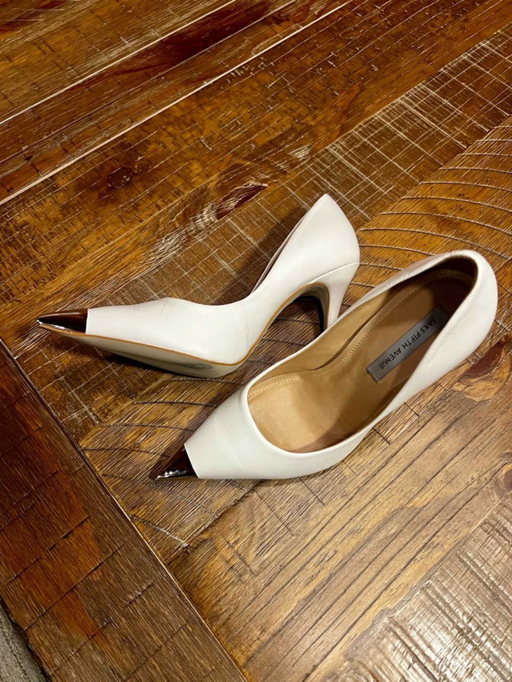Saks Fifth Avenue White Pointed Toe Pumps with Metallic Cap Size 6